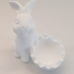 Conejo de resina con jarrón 8x8cm