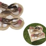 Pajarito en el nido con 2 huevos