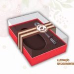 Caja de huevos de Pascua rojos de 350 g con cuchara