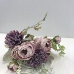 Ramo de Camelia y Crisantemo Lila Pastel 32